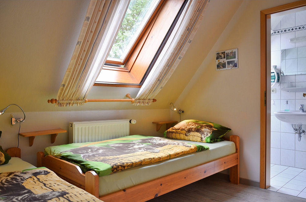Schlafzimmer 2